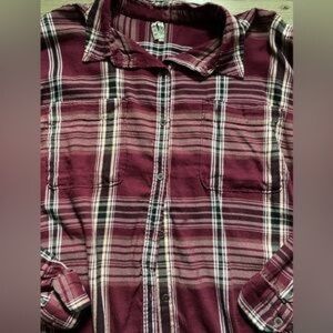 Mudd maroon button down top size XXL (1)